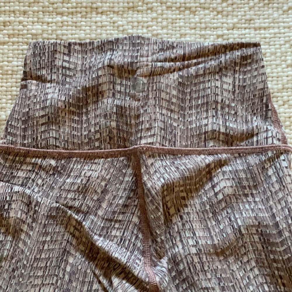 Lululemon women’s leggings
